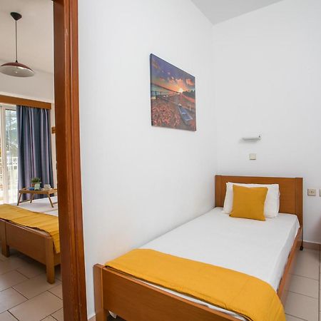 Lardos Sun View Apartments Esterno foto